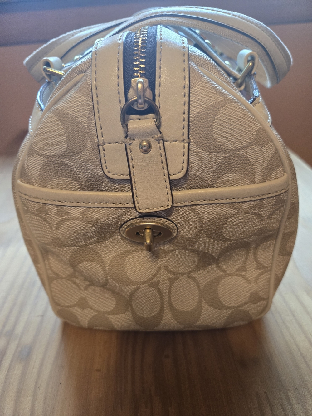 Vintage Coach Heritage Signature Stripe Satchel Bag in Beige, Pink & White - Picture 4 of 16